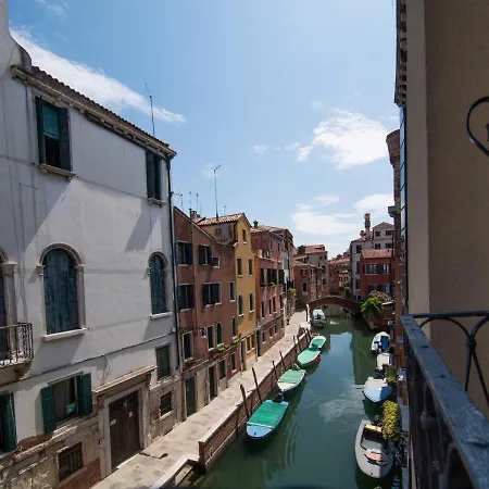 Delle Vele